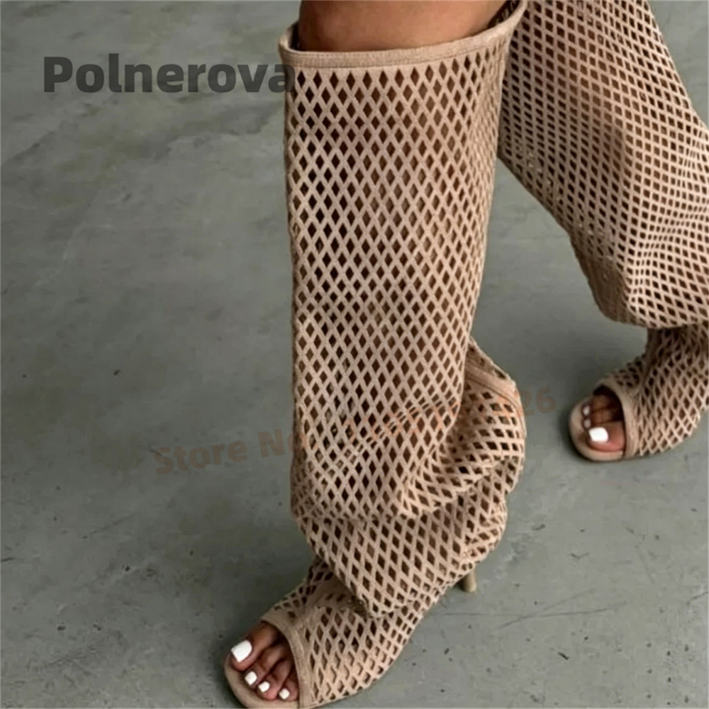 Street Fashion Female - Botas de Couro Vazadas de Cano